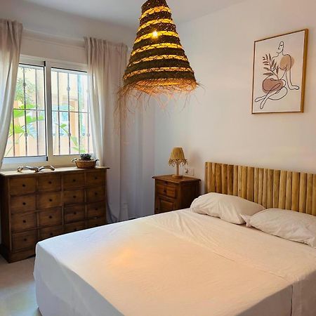 Playas de Vera Beachfront Nudist Apartment In Vera Playa מראה חיצוני תמונה